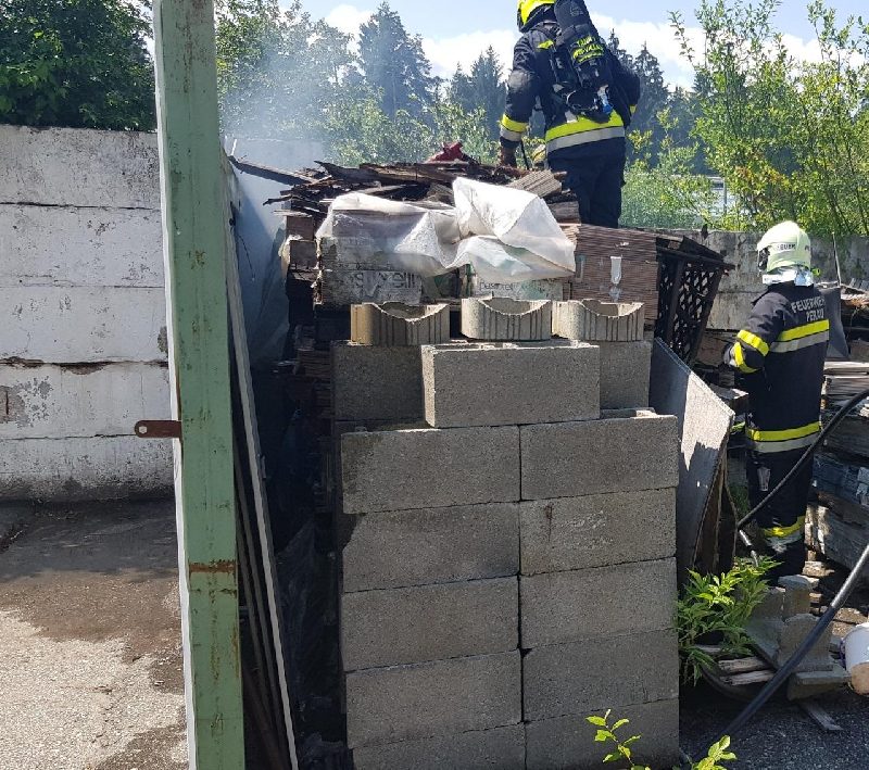4 Feuerwehreinsätze zeitgleich (Bild 1)
